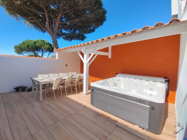 Le Cocon Baignade Jacuzzi